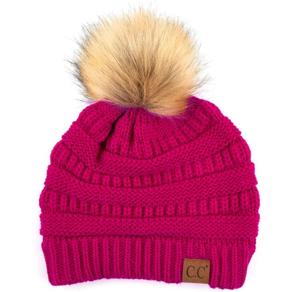 Oatmeal Hat With White Faux Fur Pom Pom » Amelia J Produktbild-Vorschau 9